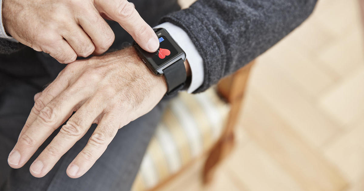 Don’t just track your steps. Here are 4 health metrics to monitor on your smartwatch, according to doctors.