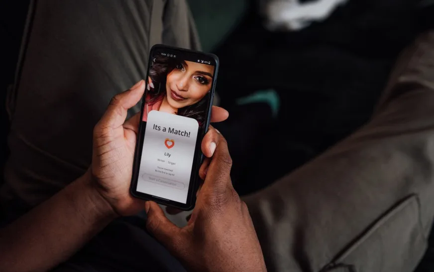 1.The new dating app feature that might just save women’s lives